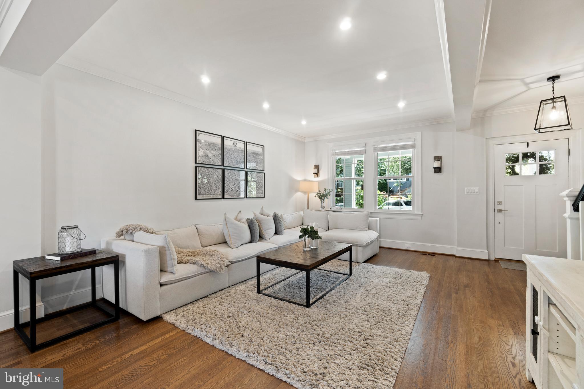 2225 39th Street Northwest Washington, DC 20007 - Photo 5 of 39