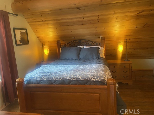 5935 Aluffo Road Paso Robles, CA 93446 - Photo 31 of 43 a bedroom with a bed