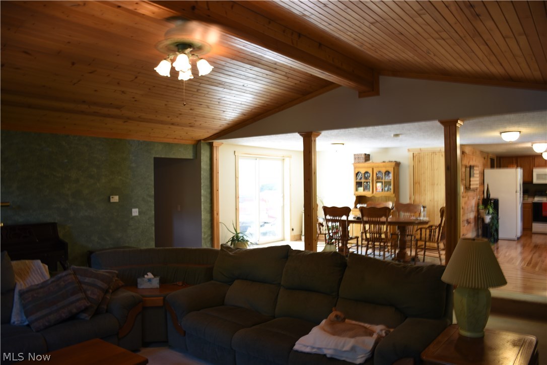 9015 River Styx Road Wadsworth, OH 44281 - Photo 3 of 27