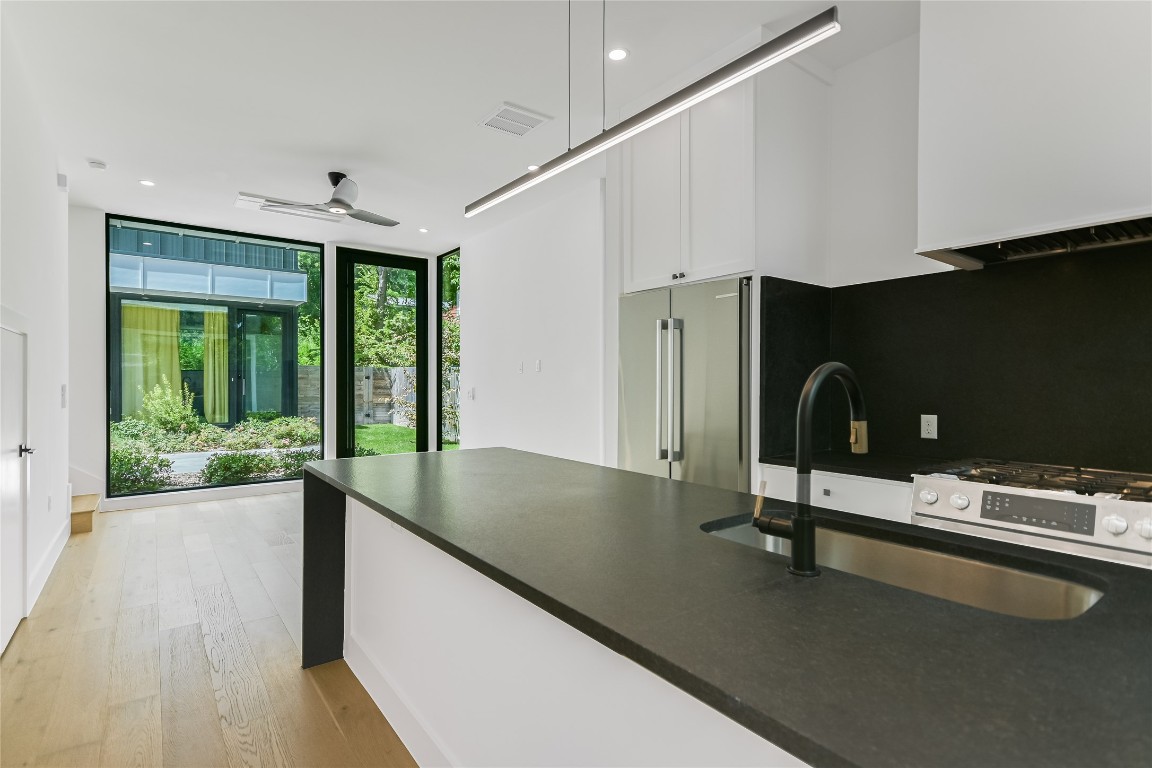 1604 Nash Avenue, Unit B Austin, TX 78704 - Photo 8 of 28