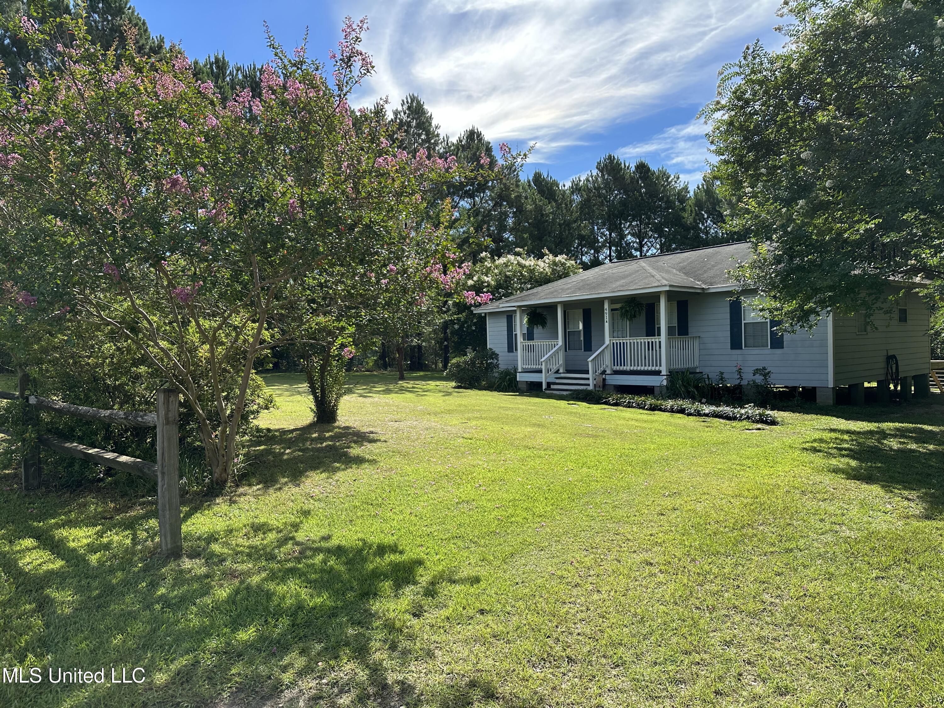 491 Progress Road, Unit A Poplarville, MS 39470 - Photo 3 of 33 IMG_5994