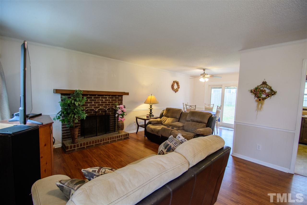 3720 Summer Place Raleigh, NC 27604 - Photo 4 of 27