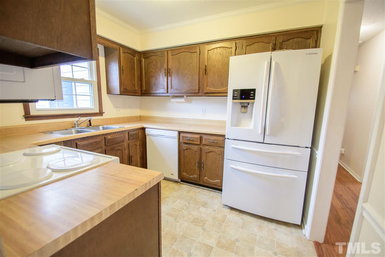 3720 Summer Place Raleigh, NC 27604 - Photo 7 of 27