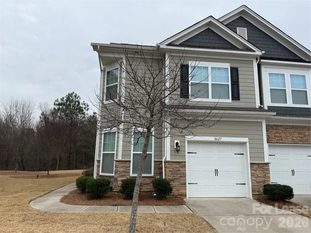 $1,900 | 8627 Harris Lake Lane, Charlotte, NC 28269