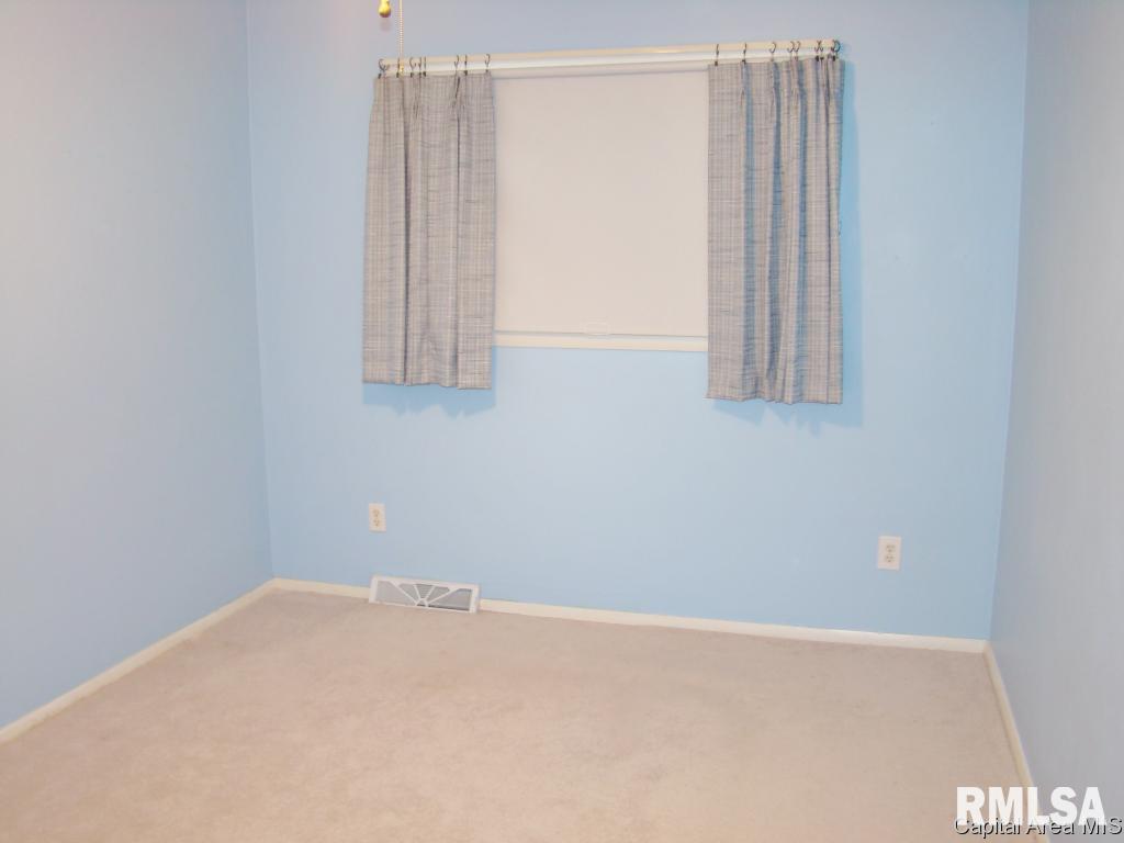 3417 South 1st Street Springfield, IL 62703 - Photo 12 of 20