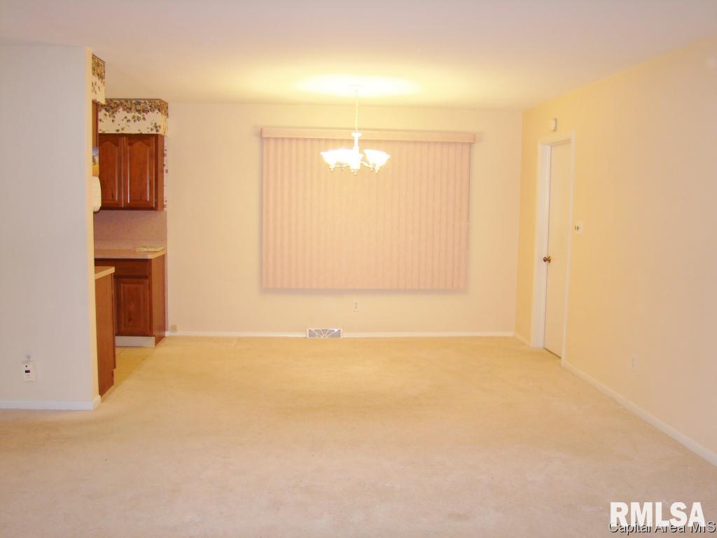 3417 South 1st Street Springfield, IL 62703 - Photo 4 of 20