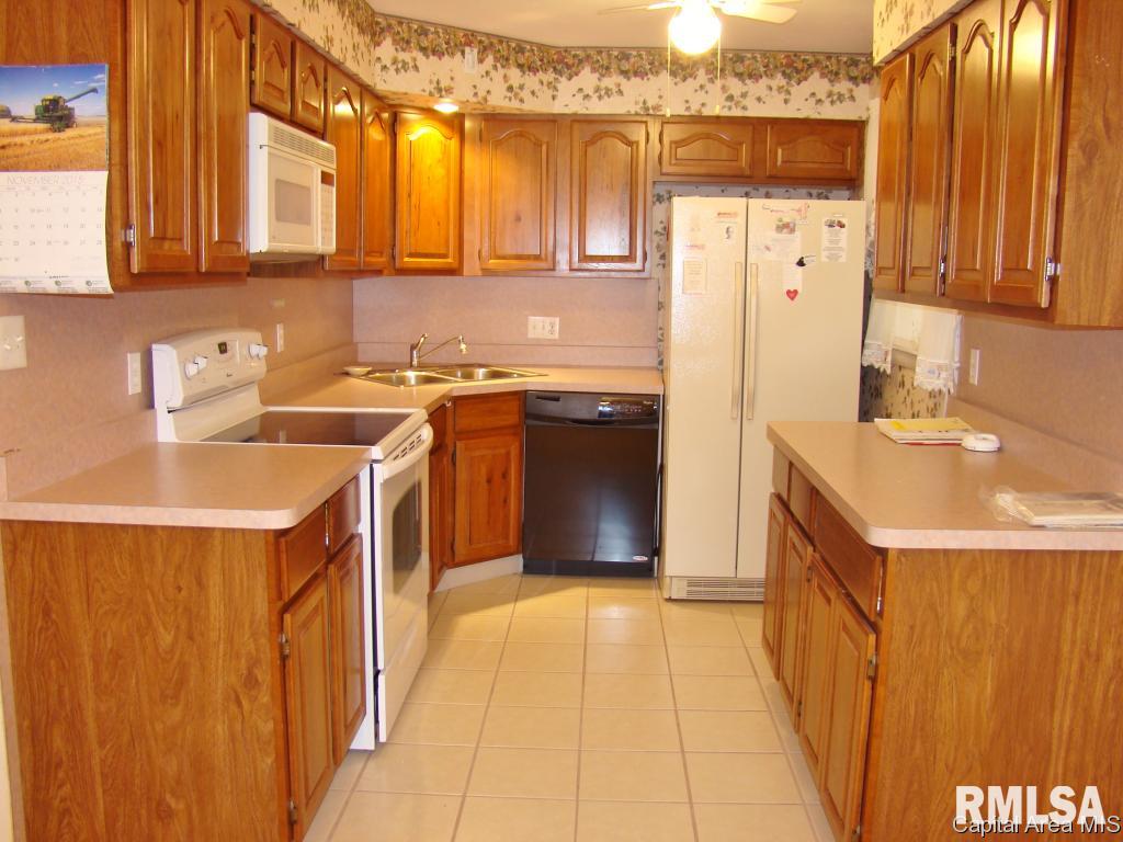 3417 South 1st Street Springfield, IL 62703 - Photo 5 of 20