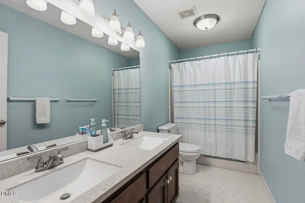$725,000 | 4404 Ellinwood Drive, Apex, NC 27539