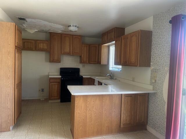 5720 East Bonnyview Road Redding, CA 96001 - Photo 4 of 10 Bonneyview Kitchen