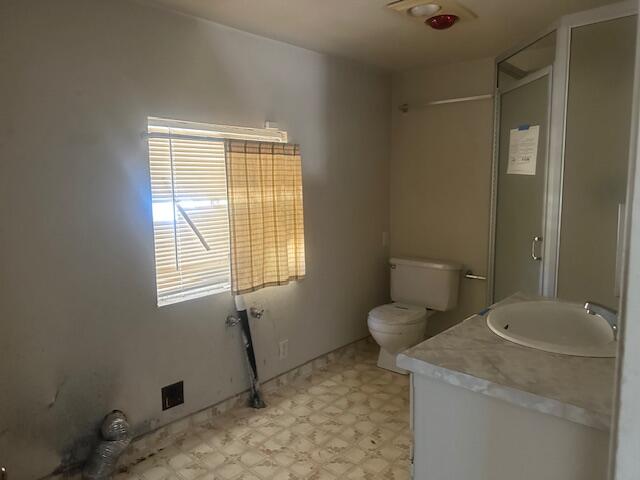 5720 East Bonnyview Road Redding, CA 96001 - Photo 7 of 10 Bonneyview bath 2