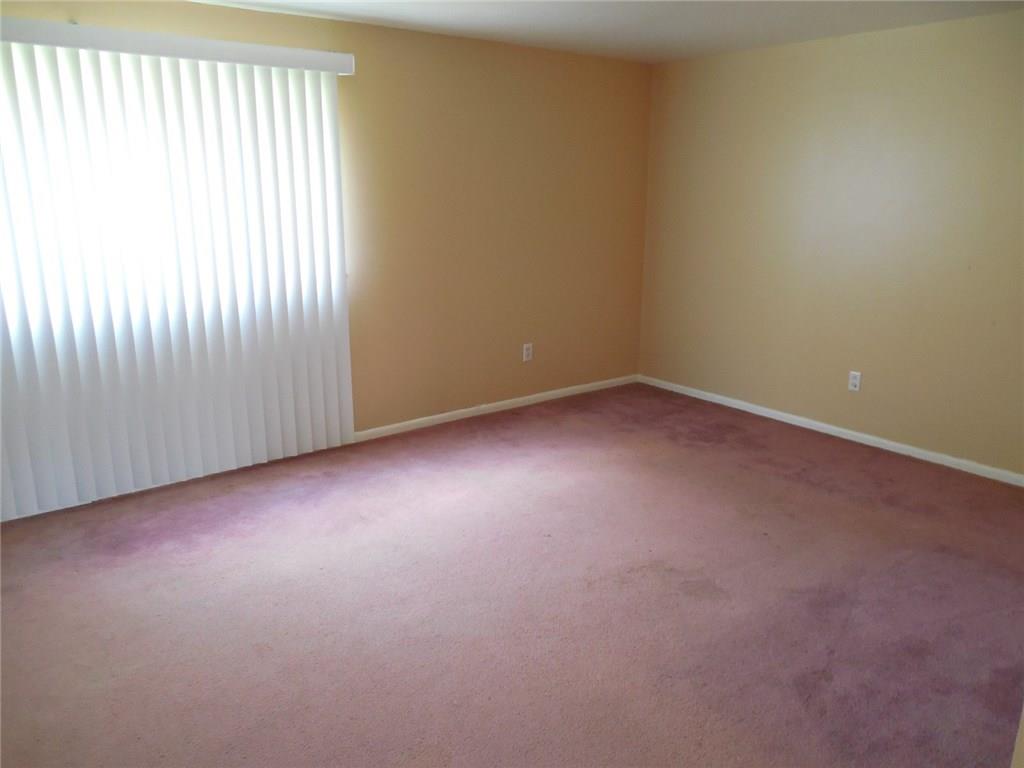 865 Falck Road McKees Rocks, PA 15136 - Photo 5 of 11