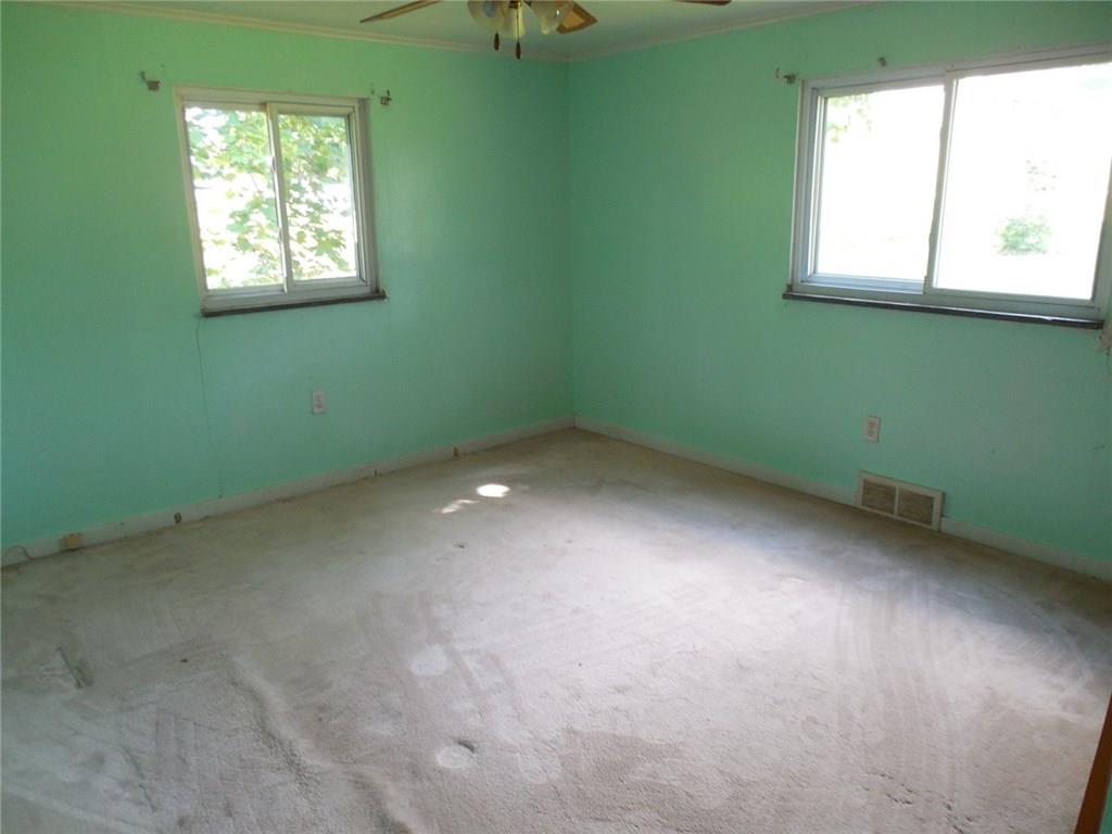 865 Falck Road McKees Rocks, PA 15136 - Photo 6 of 11