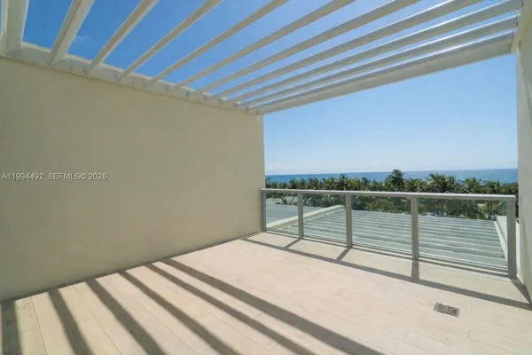 $1,965,000 | 2201 Collins Avenue, Unit 532, Miami Beach, FL 33139