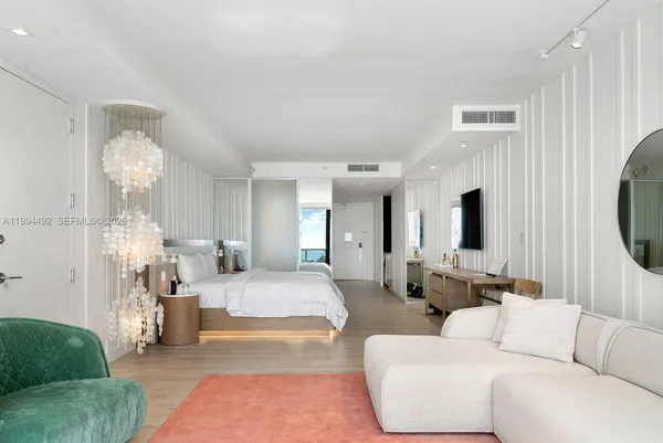 $1,965,000 | 2201 Collins Avenue, Unit 532, Miami Beach, FL 33139