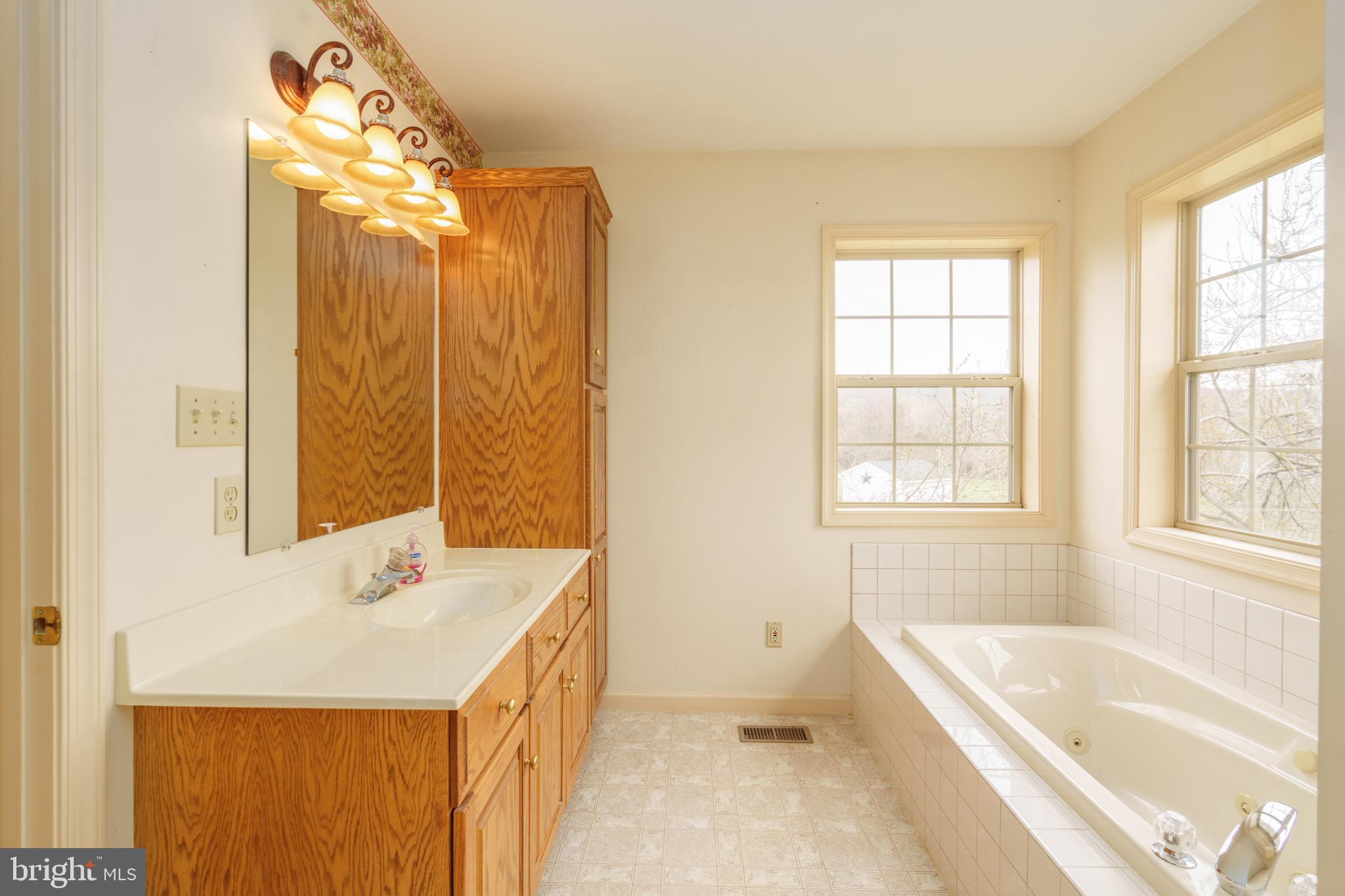 79 Test Road Hanover, PA 17331 - Photo 14 of 33 Master bath