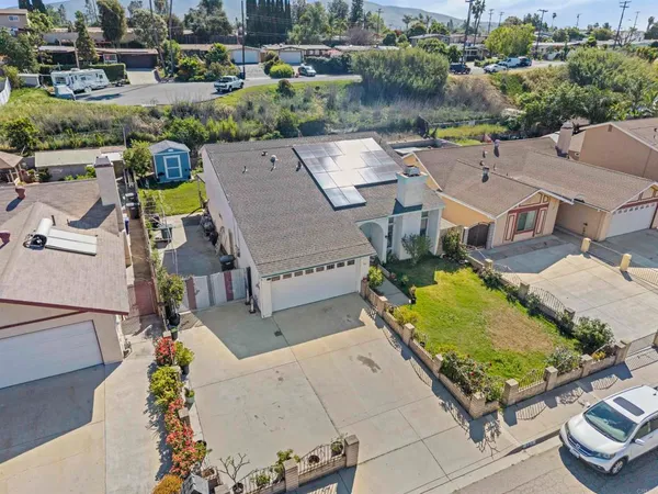 $775,000 | 383 Vecino Court, Spring Valley, CA 91977