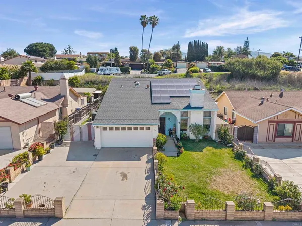$775,000 | 383 Vecino Court, Spring Valley, CA 91977