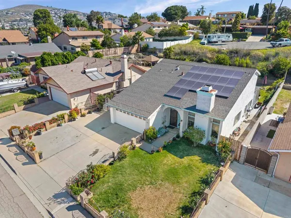 $775,000 | 383 Vecino Court, Spring Valley, CA 91977