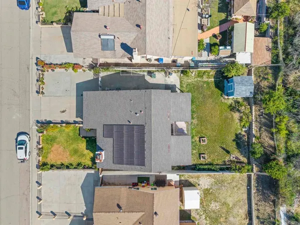 $775,000 | 383 Vecino Court, Spring Valley, CA 91977