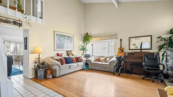 $775,000 | 383 Vecino Court, Spring Valley, CA 91977