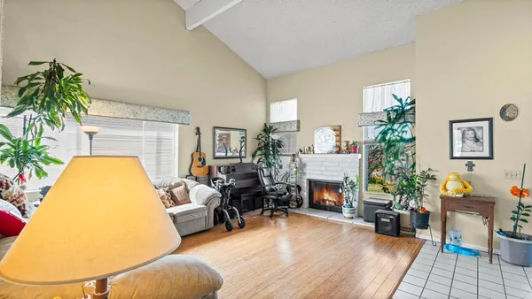 $775,000 | 383 Vecino Court, Spring Valley, CA 91977