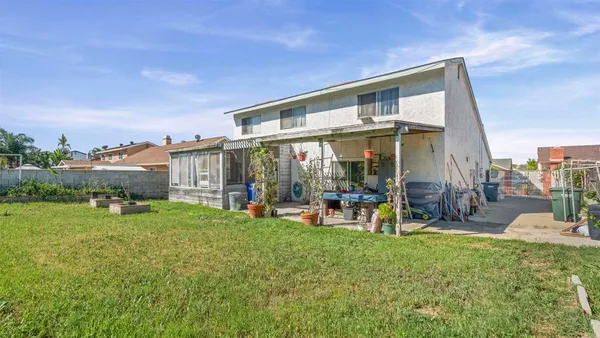 $775,000 | 383 Vecino Court, Spring Valley, CA 91977