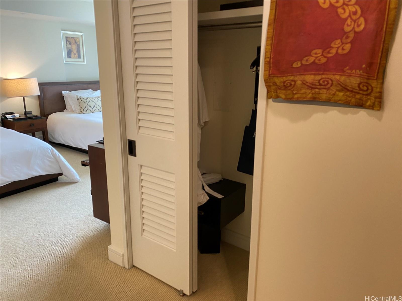 223 Saratoga Road, Unit 2220 Honolulu, HI 96815 - Photo 7 of 16