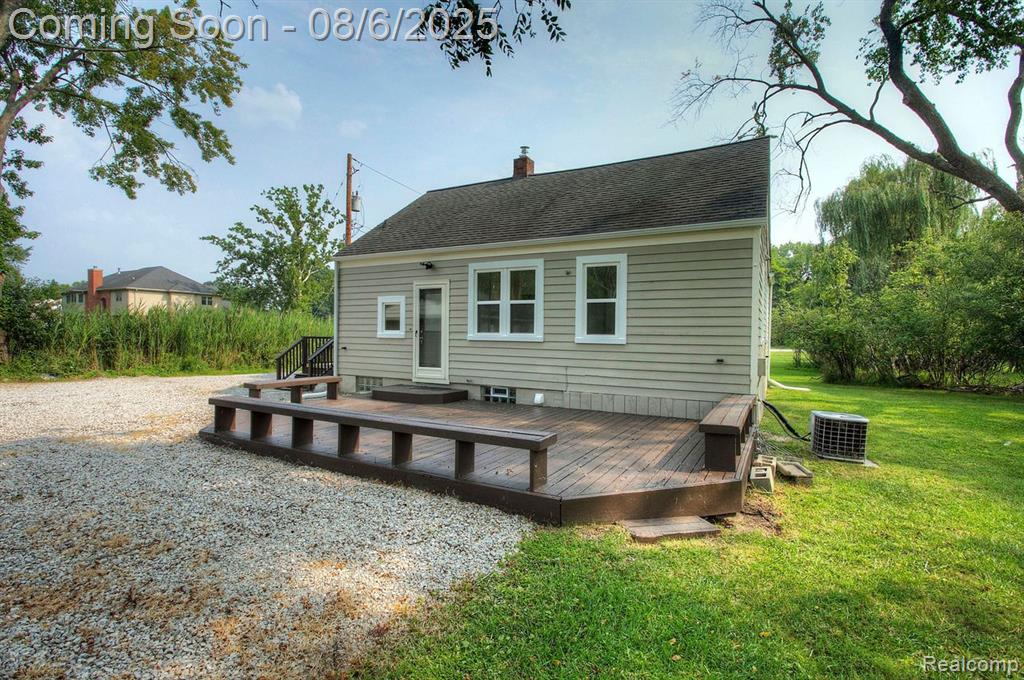 24898 Farmbrook Road Southfield, MI 48034 - Photo 20 of 24