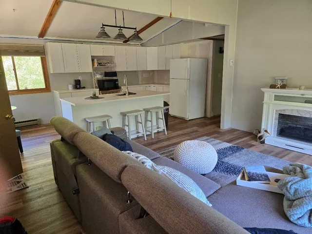 $162,500 | 81 Indian Hills Drive, Putnam, IL 61560