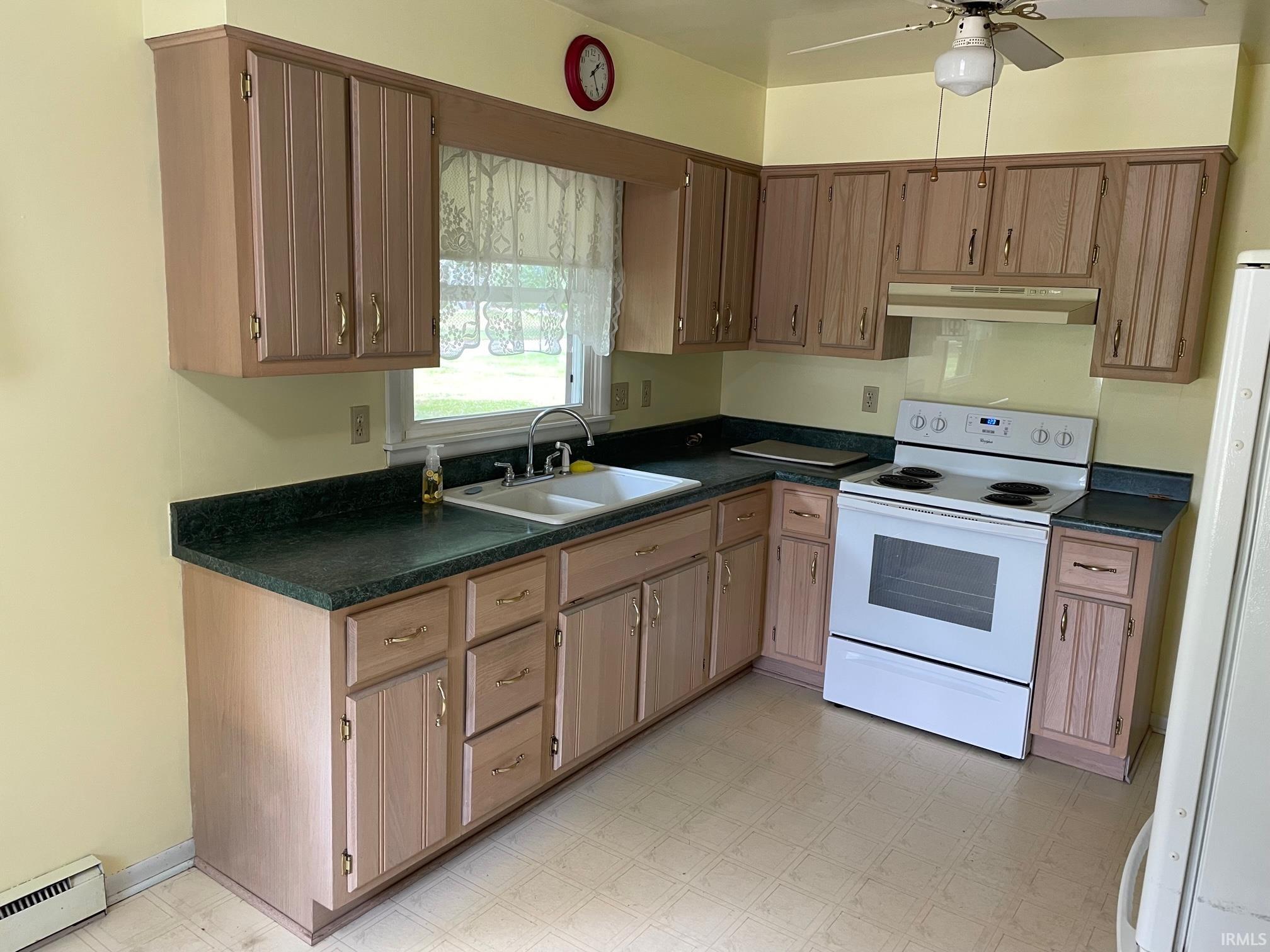 4284 East 50 South Rochester, IN 46975 - Photo 2 of 19