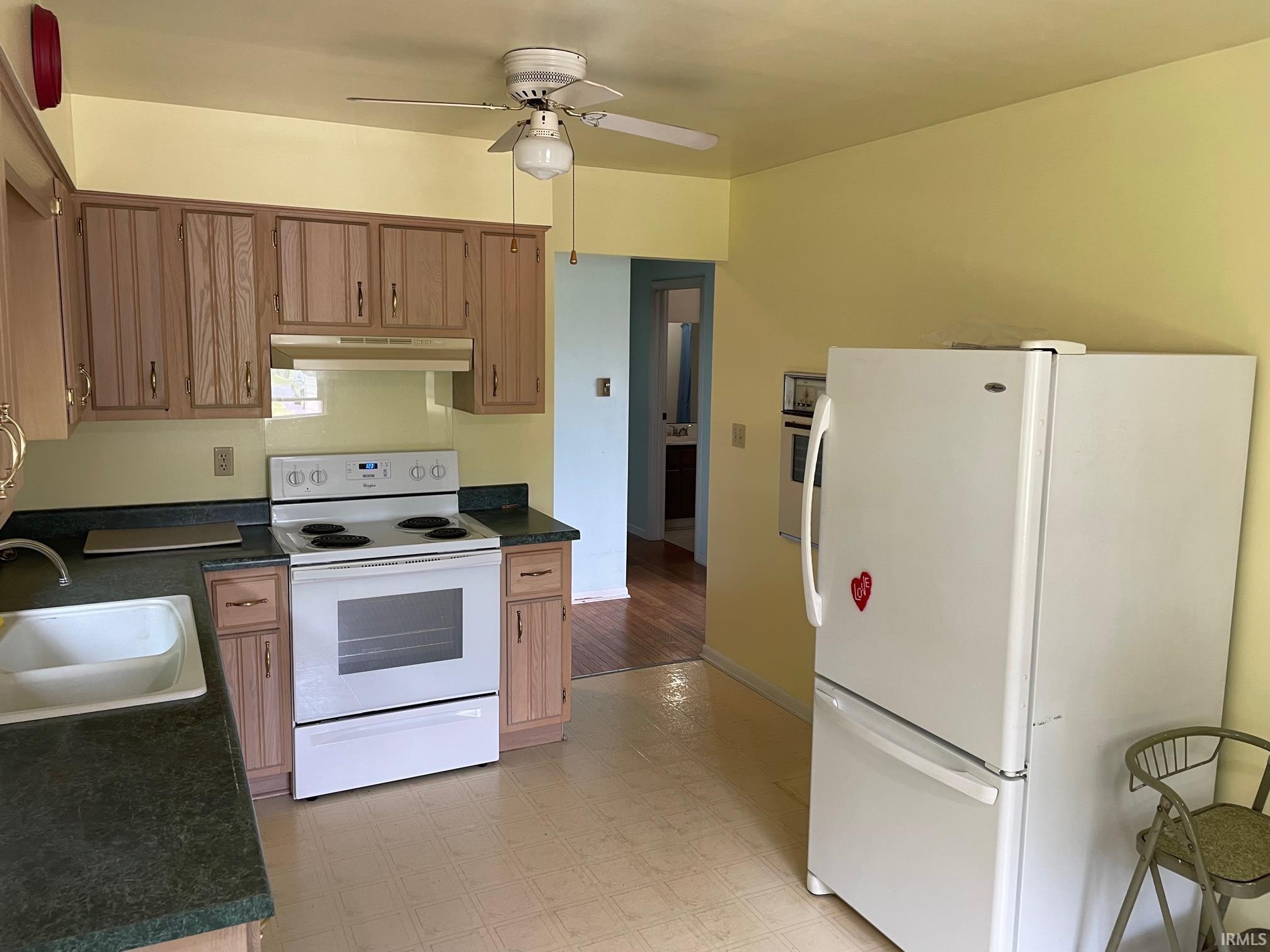 4284 East 50 South Rochester, IN 46975 - Photo 3 of 19