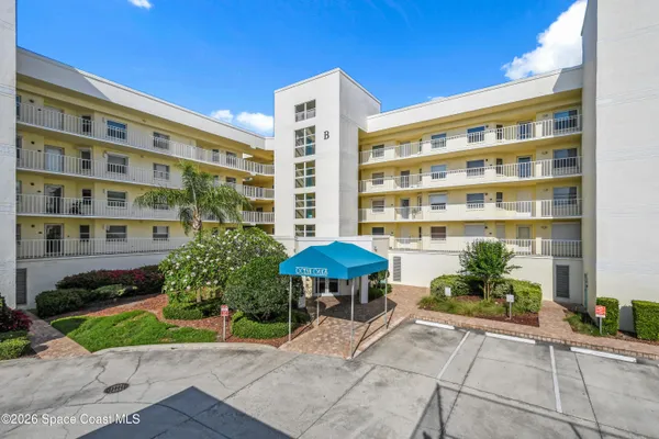 $5,750 | 8700 Ridgewood Avenue, Unit 204B, Cape Canaveral, FL 32920