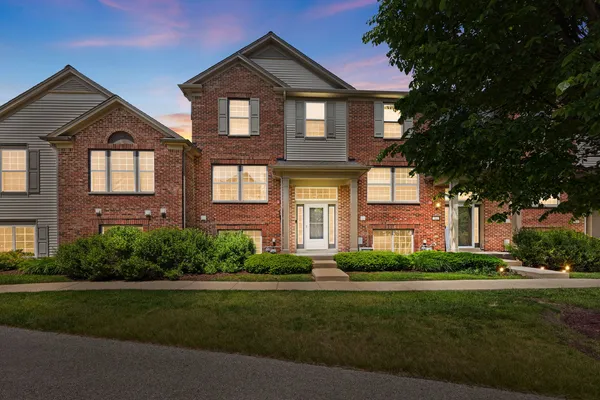 $342,000 | 302 Devoe Drive, Oswego, IL 60543