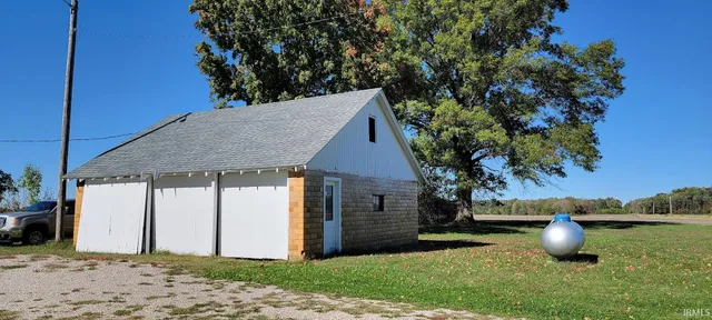 $175,000 | 10711 South State Road 157, Coal City, IN 47427