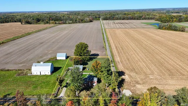 $175,000 | 10711 South State Road 157, Coal City, IN 47427