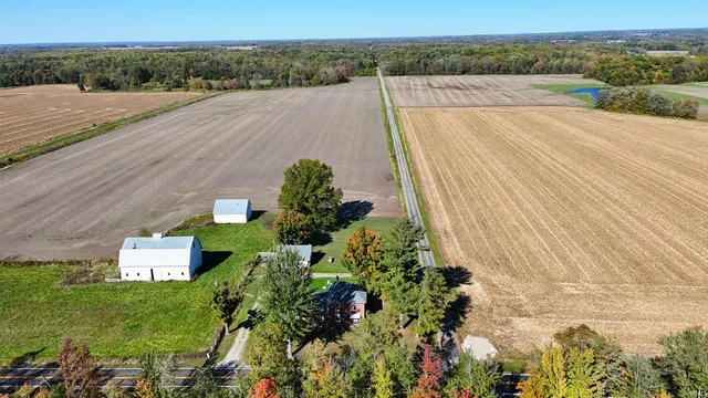 $175,000 | 10711 South State Road 157, Coal City, IN 47427