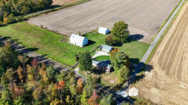 $175,000 | 10711 South State Road 157, Coal City, IN 47427