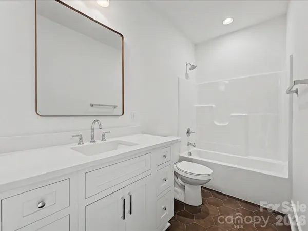 $1,330,000 | 425 Snow Goose Walk, Clover, SC 29710