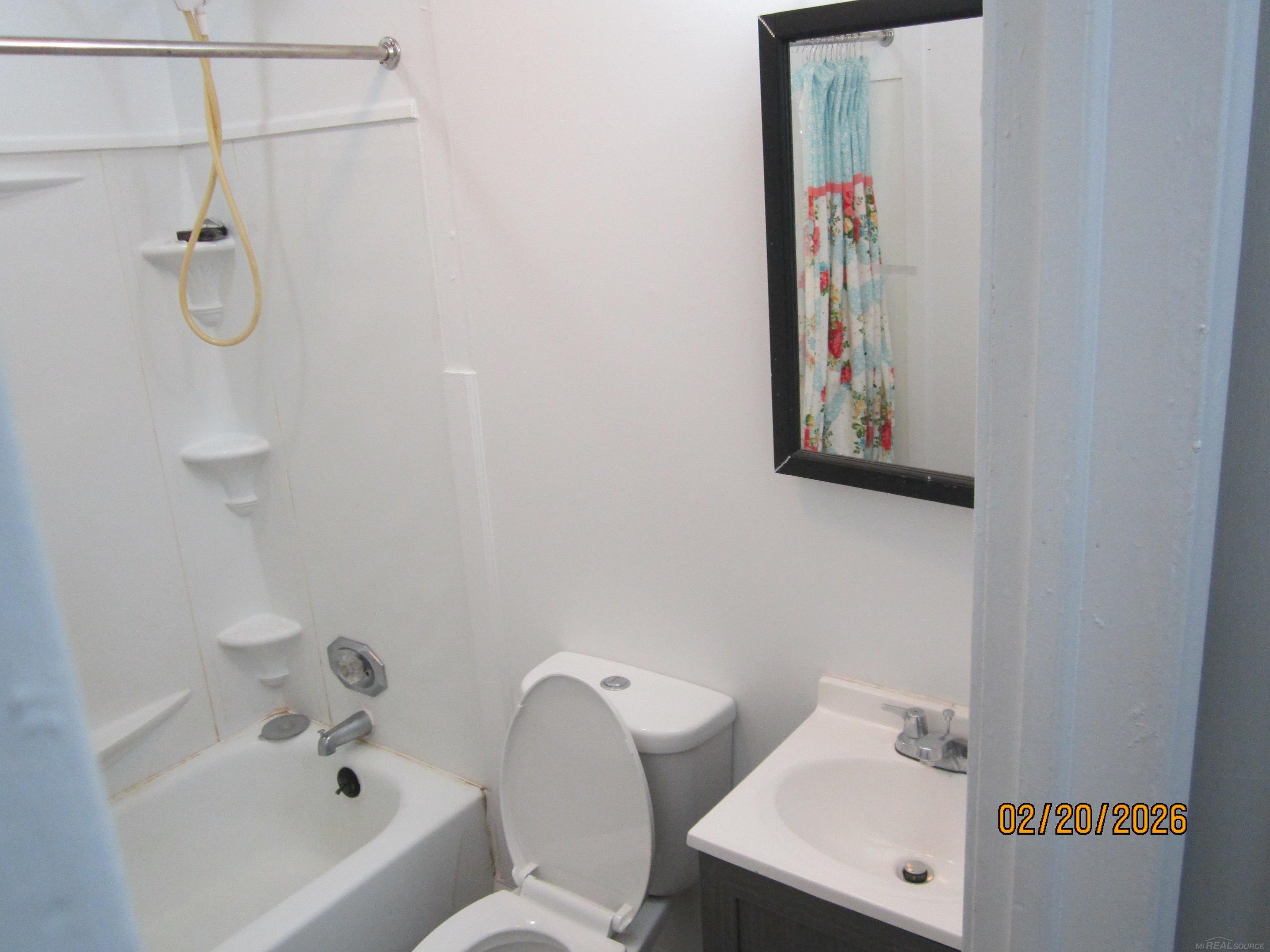 26700 Hopkins Street Inkster, MI 48141 - Photo 21 of 23 50205899-dd646e4e-be82-49dd-95f0-1ccb2a49cfec.JPG