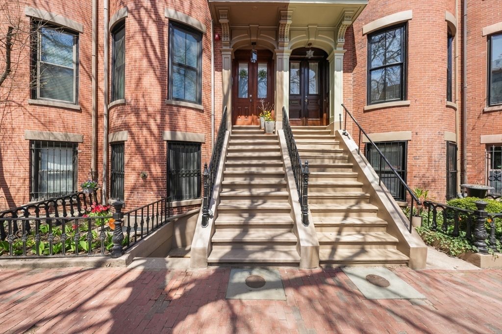 95 Appleton Street, Unit 1 Boston, MA 02116 - Photo 1 of 38 Gallery Image 1
