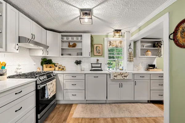 $629,900 | 415 Flanders Memorial Road, Weare, NH 03281