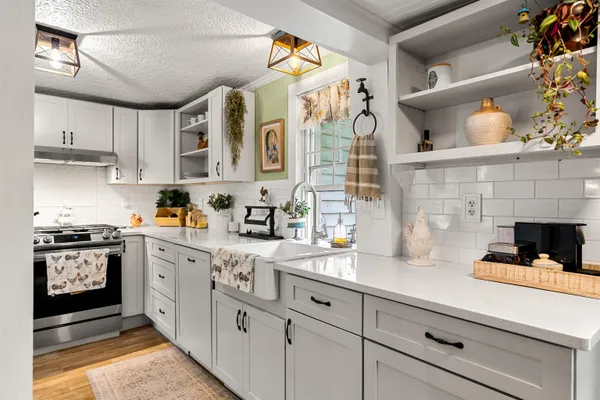 $629,900 | 415 Flanders Memorial Road, Weare, NH 03281