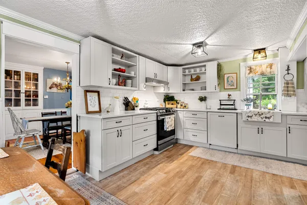 $629,900 | 415 Flanders Memorial Road, Weare, NH 03281