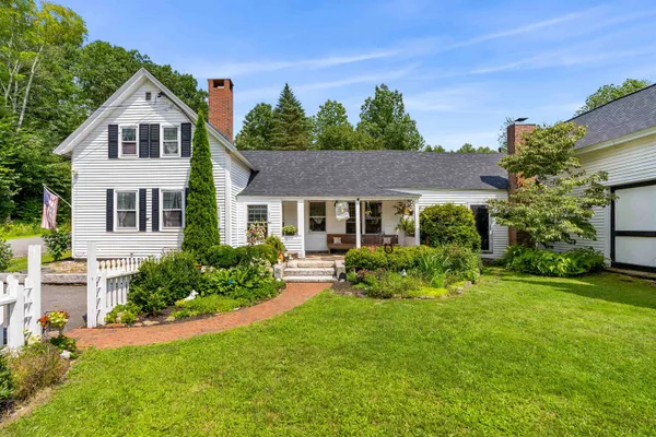 $629,900 | 415 Flanders Memorial Road, Weare, NH 03281