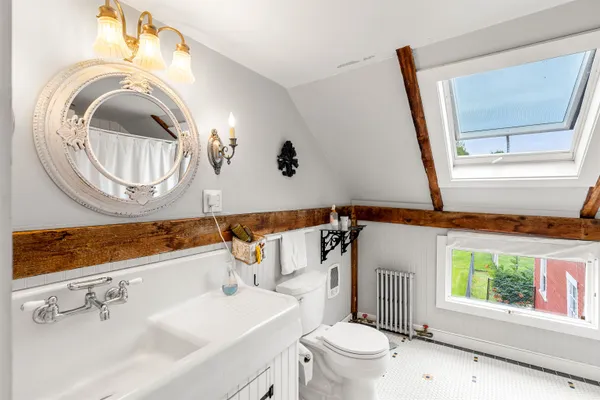 $629,900 | 415 Flanders Memorial Road, Weare, NH 03281