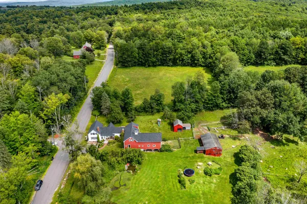 $629,900 | 415 Flanders Memorial Road, Weare, NH 03281