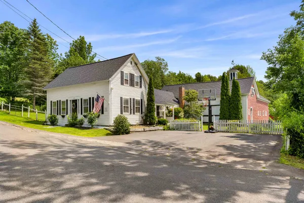 $629,900 | 415 Flanders Memorial Road, Weare, NH 03281