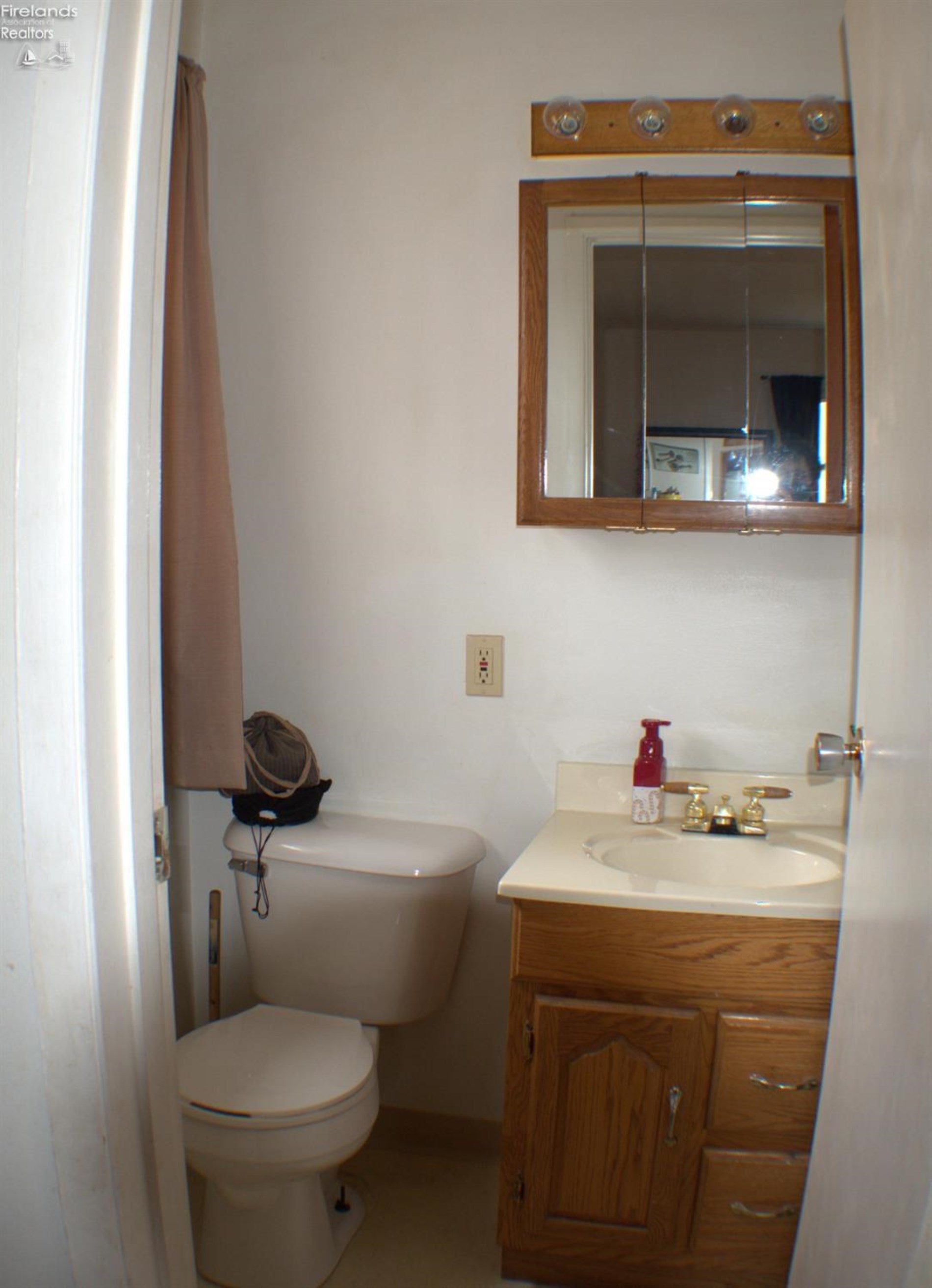 2144 South Oldgate Road Sandusky, OH 44870 - Photo 6 of 16 Gallery Image 6