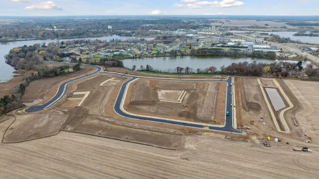 $129,000 | 1006 North Shore Drive, New Richmond, WI 54017