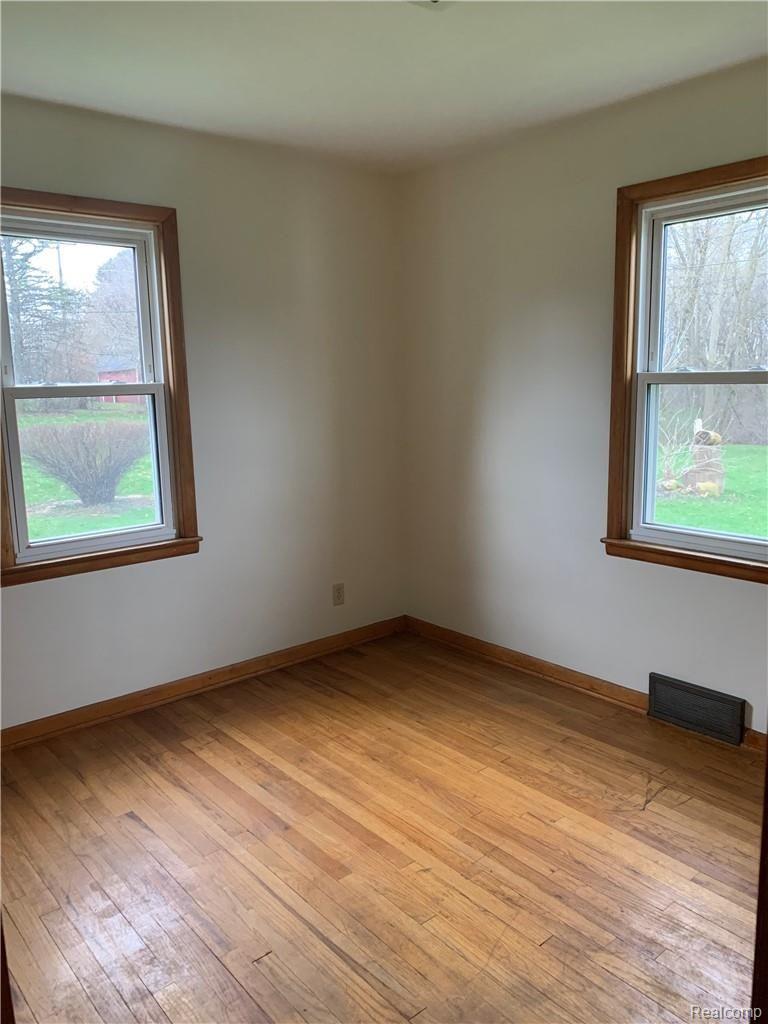 1038 Baldwin Road Lapeer, MI 48446 - Photo 8 of 13 IMG_0851(2).jpg
